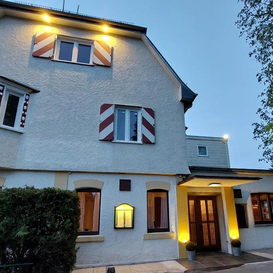 Brauereigasthof Schluesselkeller Giengen an der Brenz Buitenkant foto