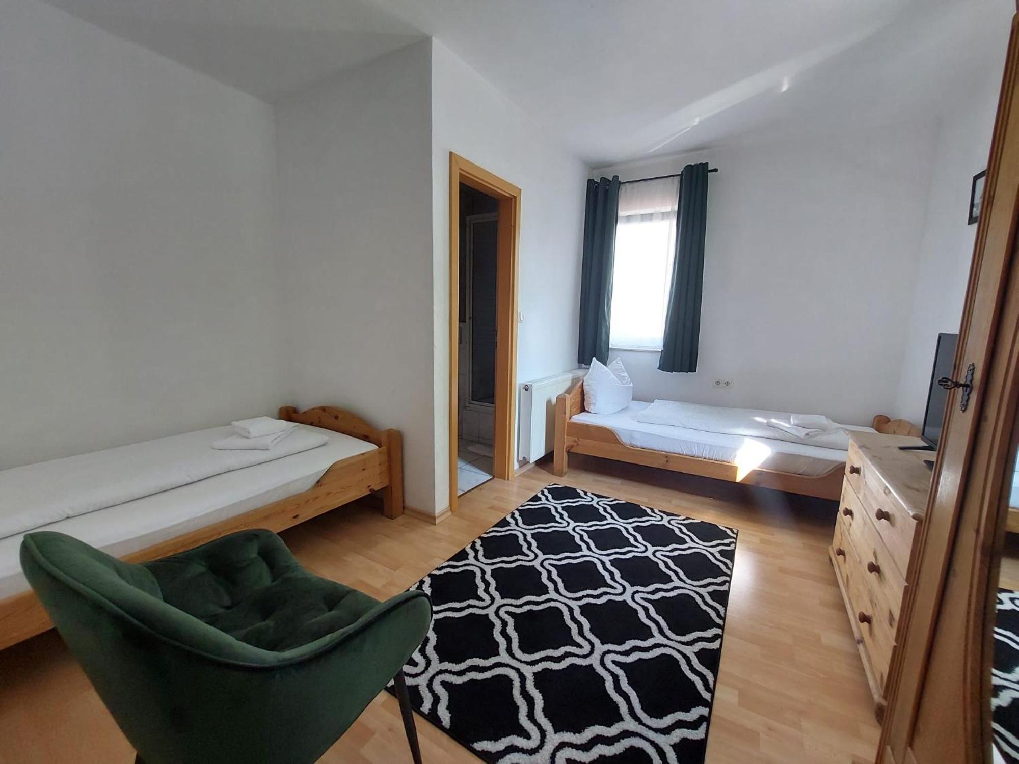 Brauereigasthof Schluesselkeller Giengen an der Brenz Buitenkant foto